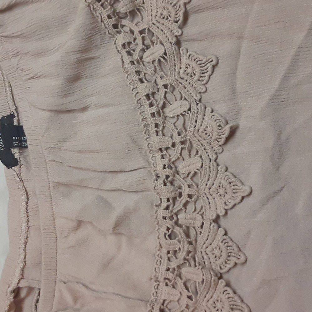 Forever 21 - Picture 2 of 3